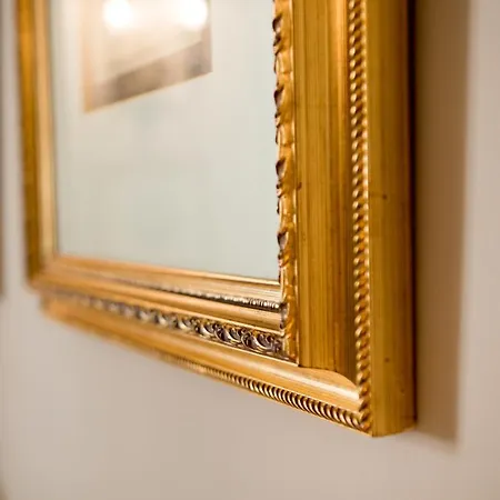 Du Midi ホテル 2*