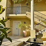 Hotel Du Midi 2*