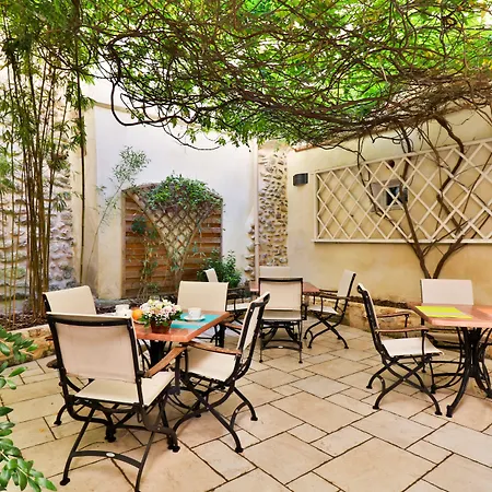 Du Midi Hotel Visan